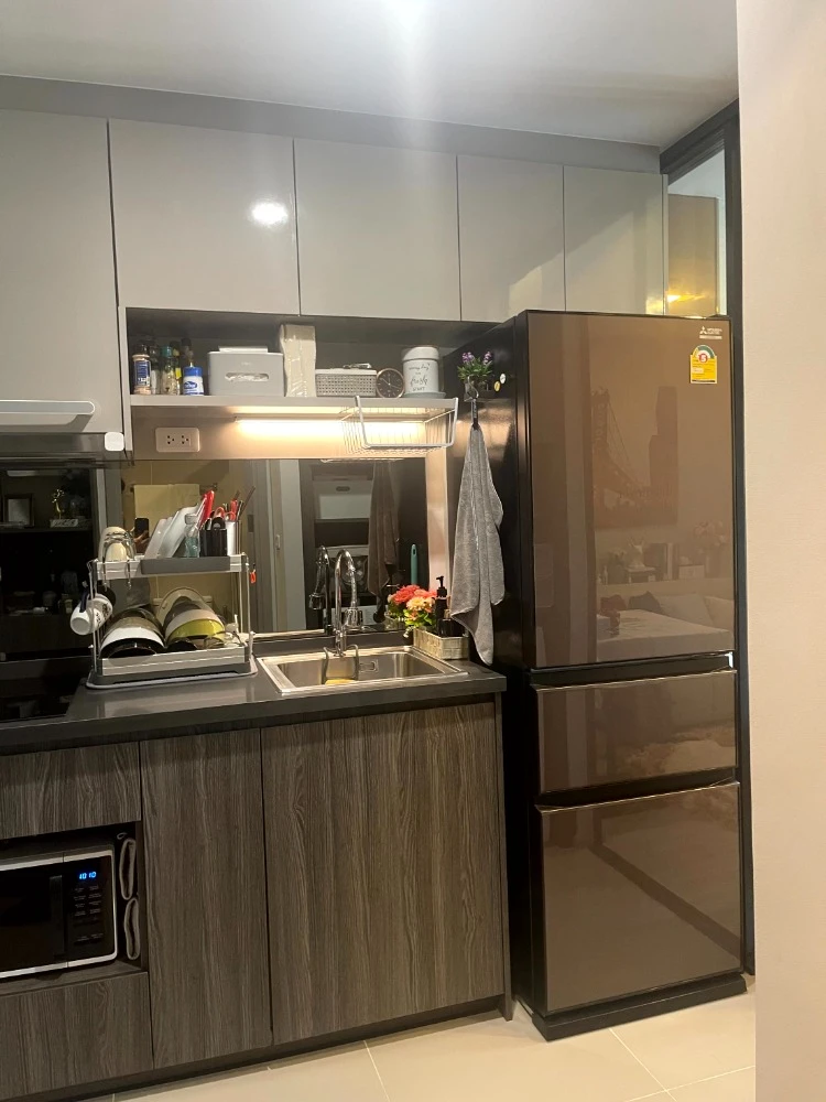 For sale: Ideo Ratchada - Sutthisan, 10th floor, nice room, comes with complete furniture and electrical appliances. Reserve now.
