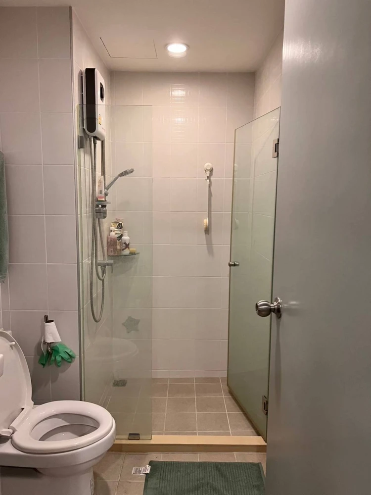 For sale: Ideo Wutthakat, 2 bedrooms, 1 bathroom, very spacious living space, great city view, reserve now!