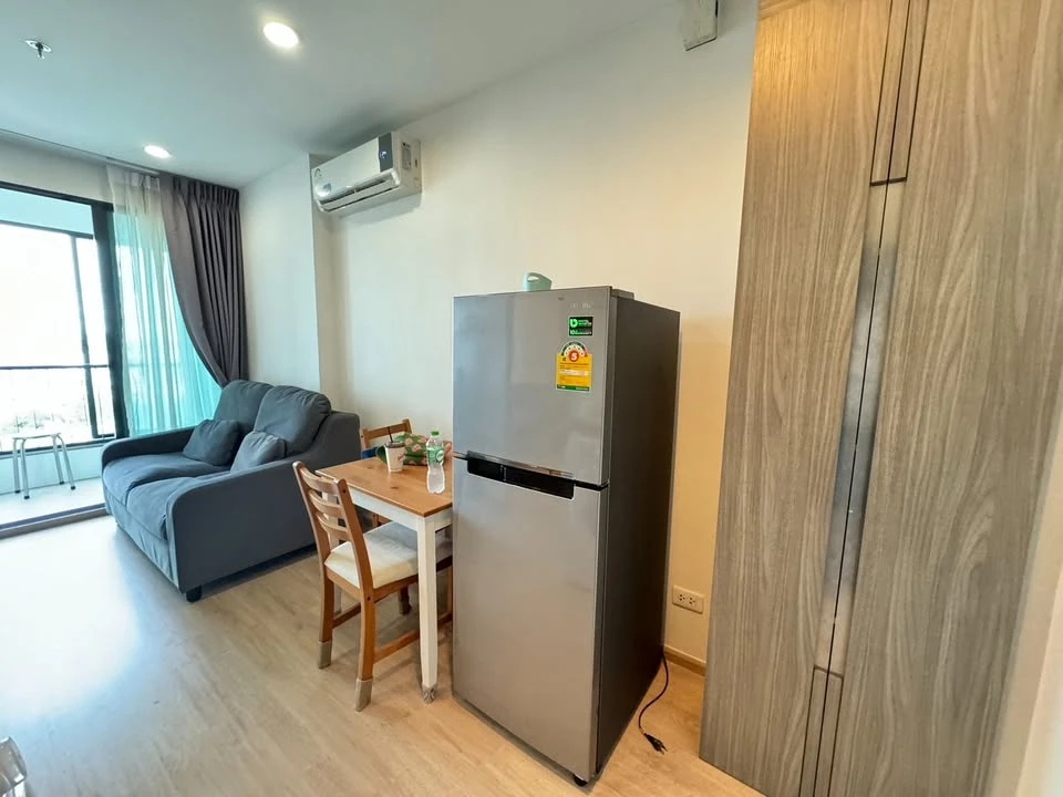 For sale: Ideo Sathorn-Tha Phra, open and airy city view, very comfortable to look at, fully furnished, book now, don't hesitate.
