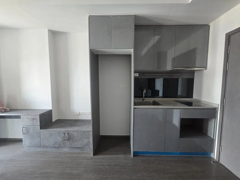 For sale: Ideo Sukhumvit 93, 9th floor, nice room, spacious, comfortable, buy now, don't miss out.