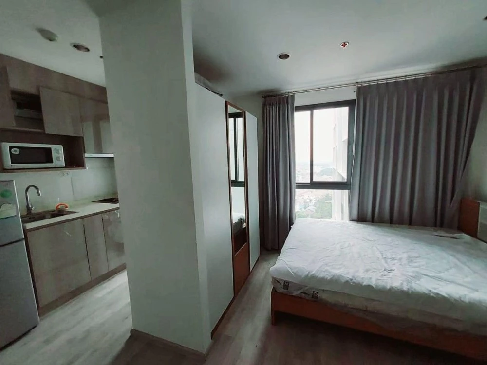 For sale: Ideo Mobi Charan-Interchange, 20th floor, fully furnished, ready to move in, book now.