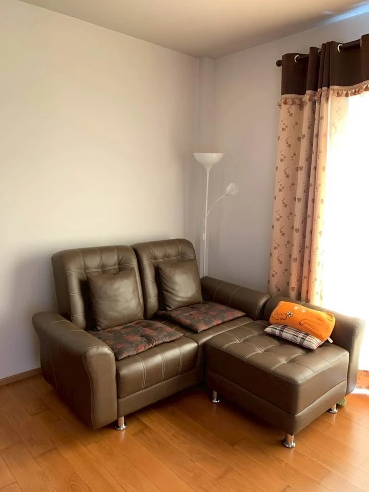 For sale: Hive Taksin, 6th floor, spacious room, comfortable, not cramped, near BTS Skytrain, don't miss it.