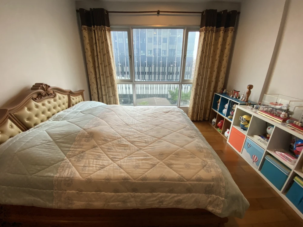 For sale: Hive Taksin, 6th floor, spacious room, comfortable, not cramped, near BTS Skytrain, don't miss it.