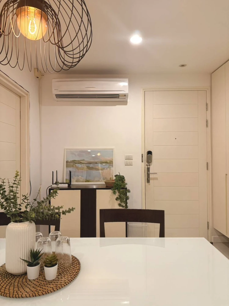 For sale: The Bangkok Sathorn–Taksin, 8th floor, open, comfortable view. Ready to decorate well. Hurry and reserve it before it's gone.