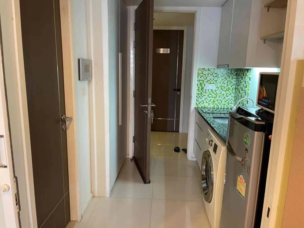 Condo for sale, 15 Sukhumvit Residences, ready to move in room complete facilities Hurry up to reserve it.