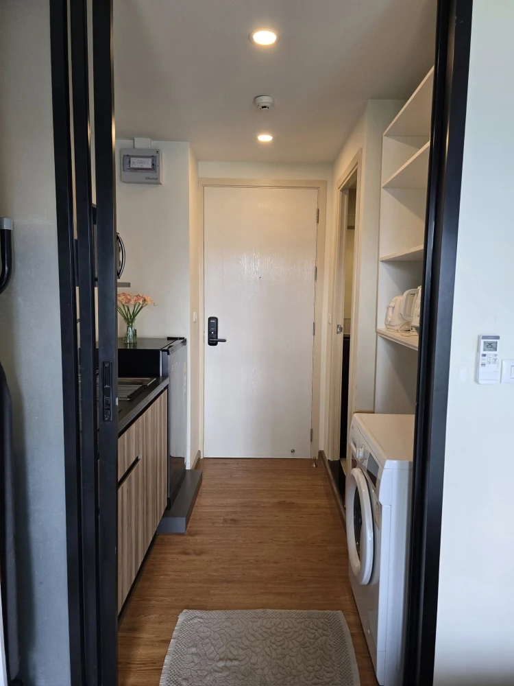 Condo for sale or rent: Arise Condo Ratchada 19, room with garage, 3rd floor, not high-rise, comes with a great price, buy quickly, don't miss out.