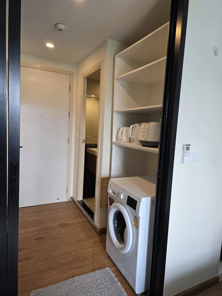 Condo for sale or rent: Arise Condo Ratchada 19, room with garage, 3rd floor, not high-rise, comes with a great price, buy quickly, don't miss out.