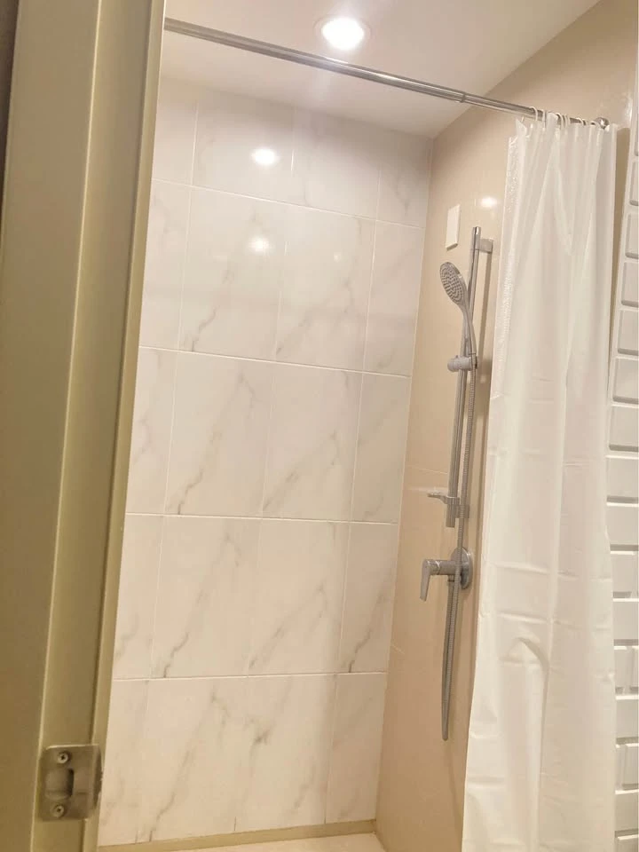 Condo for sale Aspire Erawan Prime, fully furnished, beautifully decorated, ready to move in, great price, come and own it now.