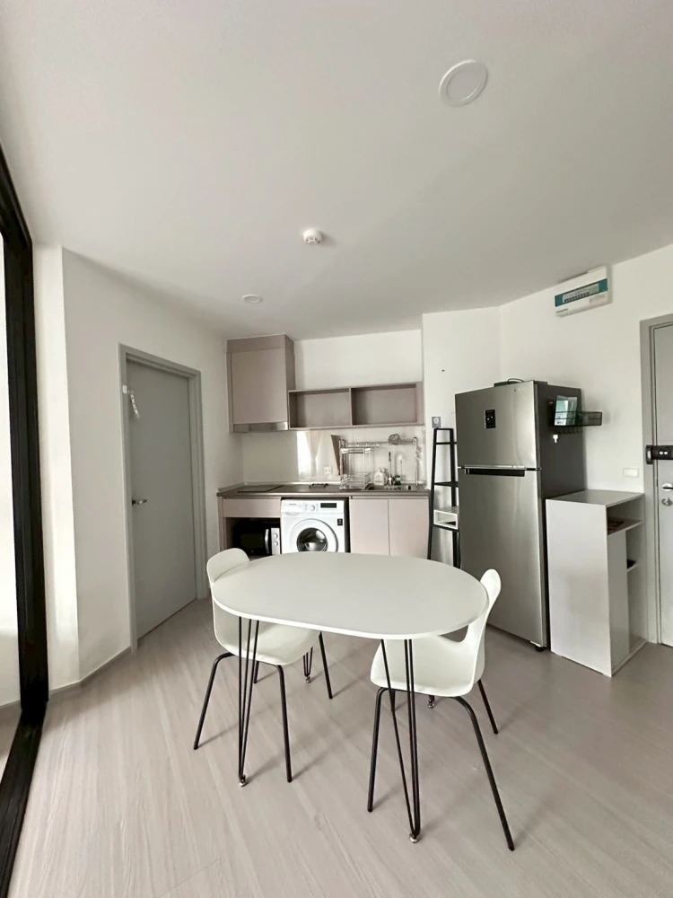 Condo for sale Aspire Sukhumvit-On Nut 2 bedrooms, 6th floor, beautiful view, fully furnished, come and own it.