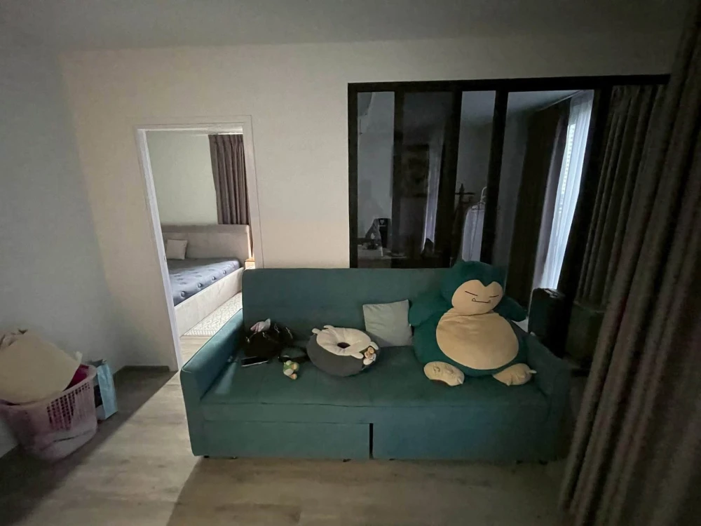 Selling a condo at BEAT Bangwa Interchange. Corner unit at the end of the hallway, private, well-designed, high floor, unobstructed view, good ventila