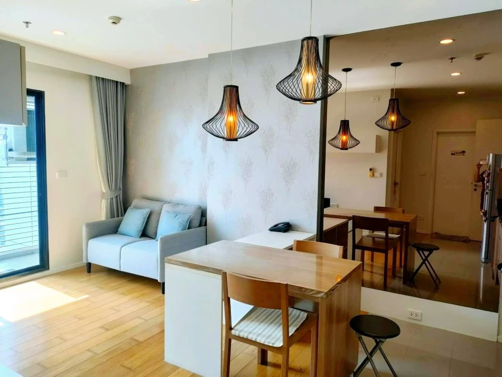 Condo for saleor rent, Blocs77, 26th floor, high view, comes with complete facilities, come and own it today.
