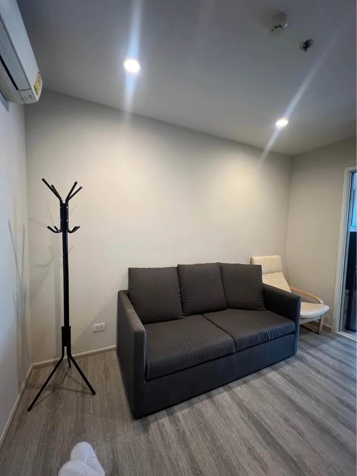 Condo for sale at Centric Ari Station, high floor, room location is above the swimming pool, this floor has few units, private, quiet, not crowded, bu