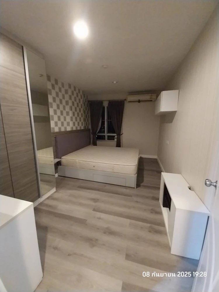 Condo for sale at Chambers Ramintra. Spacious room with plenty of usable space. Come and get it now!