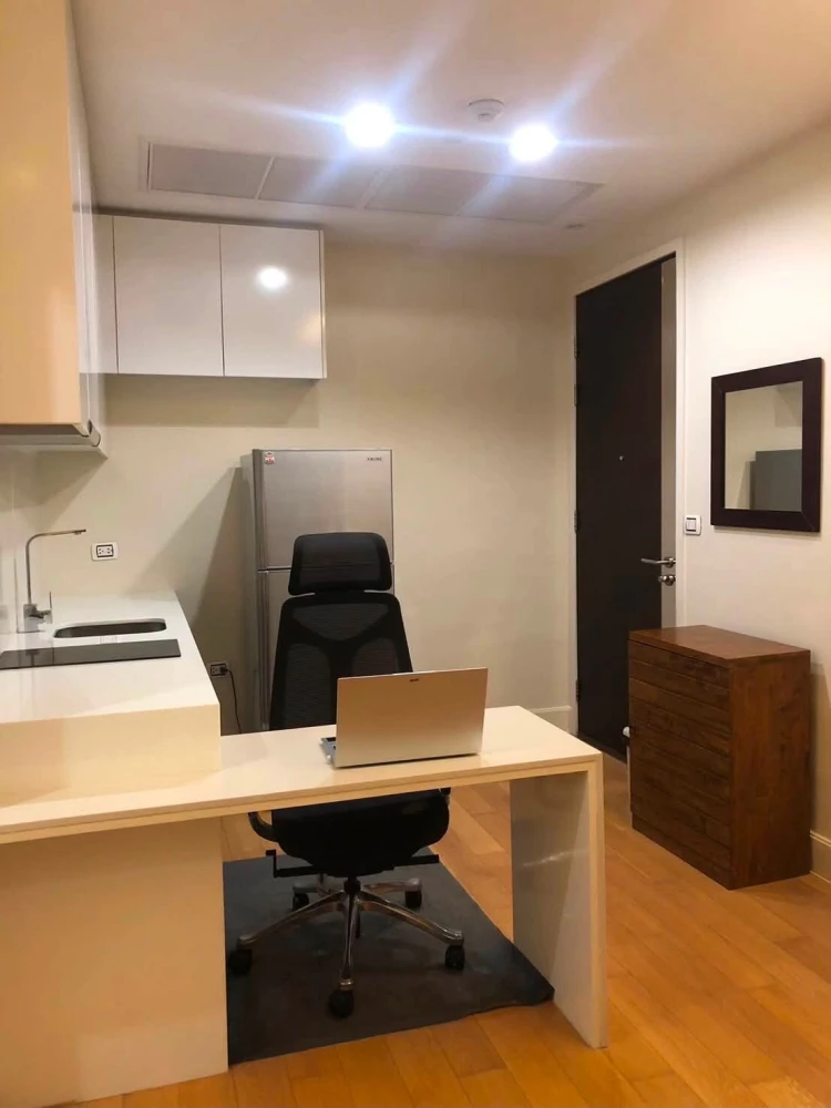 Condo for sale: Equinox Phahol-Vipha, 30th floor, North facing, with views of Central Ladprao and Chatuchak Park. High ceilings (2.9 meters). Buy now!