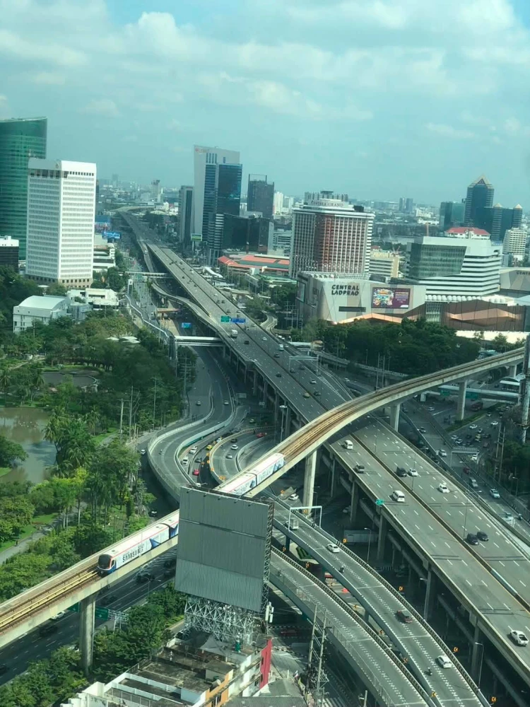 Condo for sale: Equinox Phahol-Vipha, 30th floor, North facing, with views of Central Ladprao and Chatuchak Park. High ceilings (2.9 meters). Buy now!