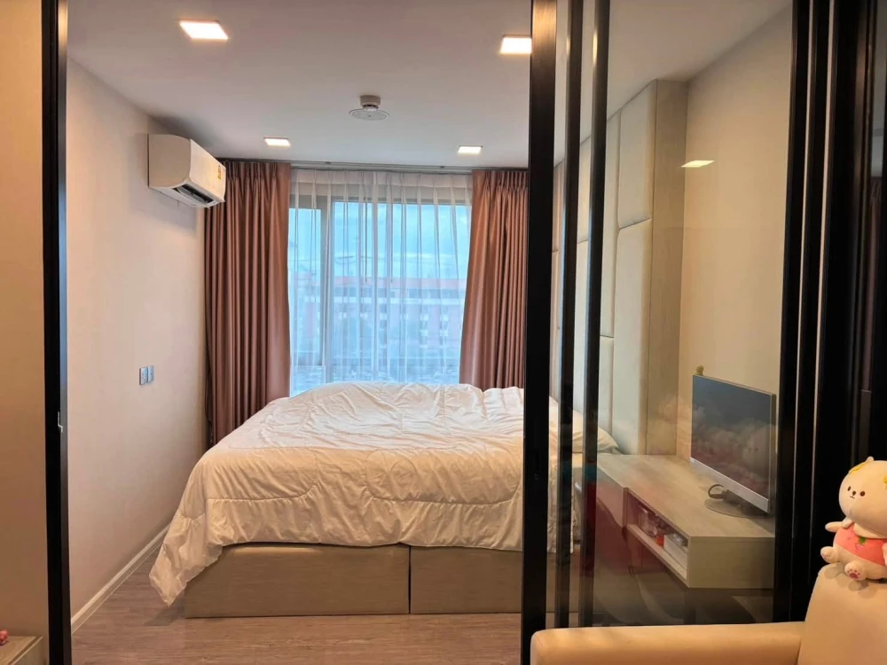 Selling a Kave AVA condo, 1 Bedroom with walk-in closet, beautifully decorated and ready to move in. Book now, don't miss out!