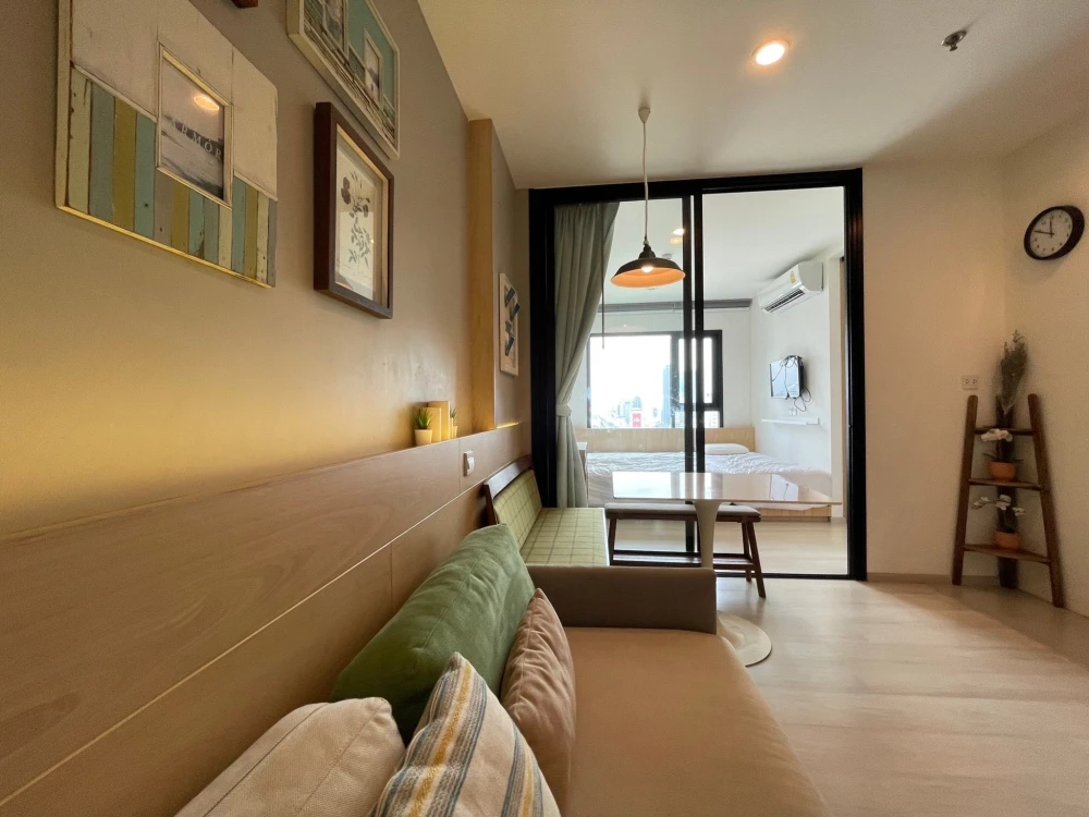 Life Asoke condo for sale. Fully furnished and ready to move in. Complete amenities. Great price. Reserve yours today!