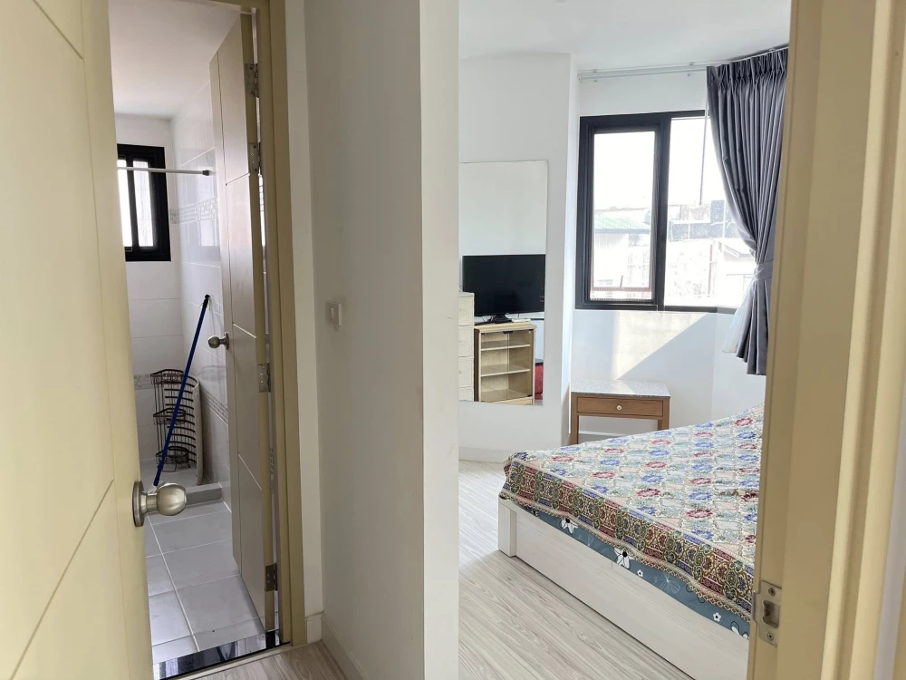 Selling a spacious condo at NAWA LIVING, Nawamin 75. Located on the 4th floor with a panoramic balcony. Book now, don't wait!