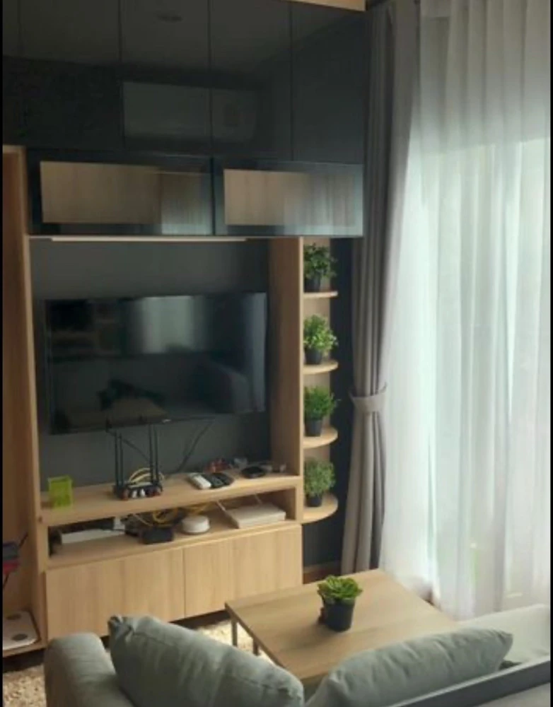 Condo for sale: Noble Revolve Ratchada 2, high-rise view room, fully-built-in throughout the room, complete facilities. You'll regret it if you miss o