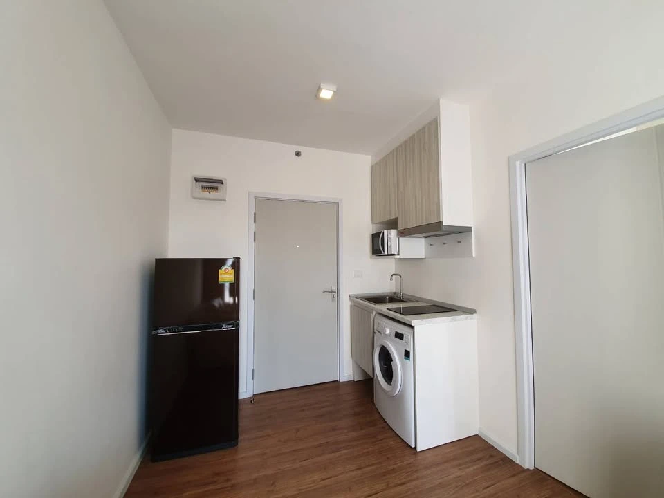 Condo for sale: Notting Hill Sukhumvit - Praksa, 6th floor, swimming pool view, come and own it today.