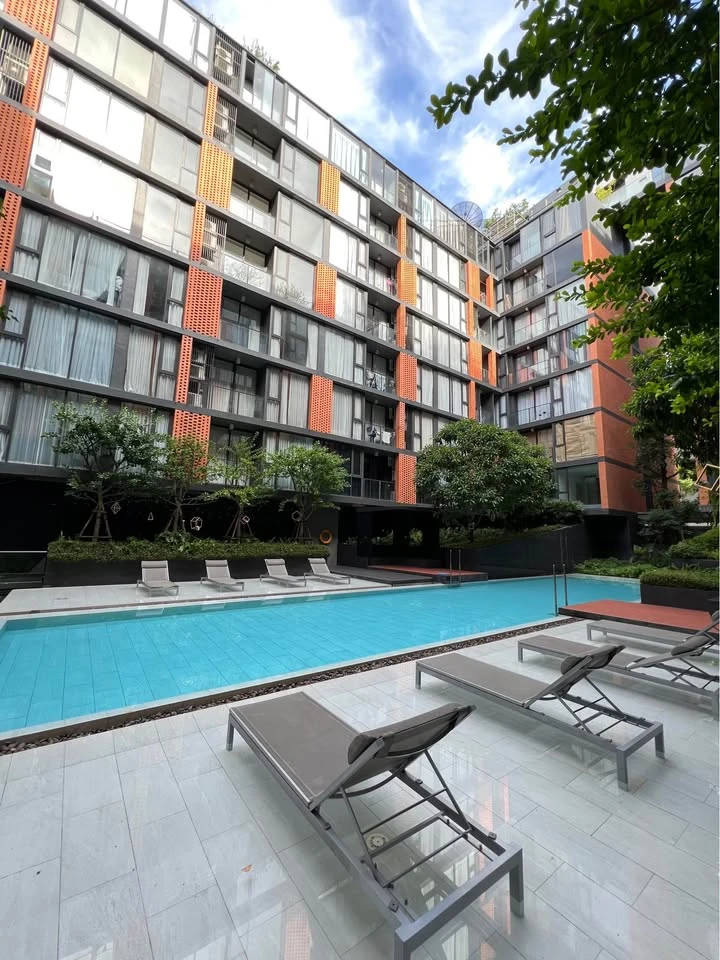 Condo for sale/rent: Quintara Treehaus Sukhumvit 42. A lovely room with a balcony, airy and spacious. Plus a special price. Hurry and reserve now!