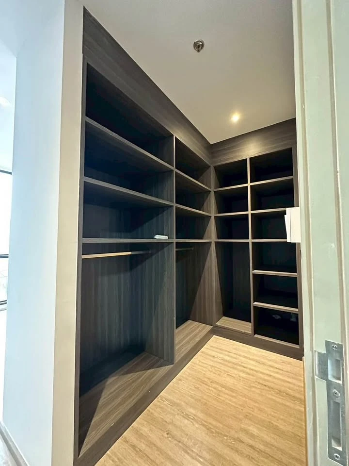 Condo for sale Rhythm Ekkamai, spacious room, lots of usable space, convenient, complete in one place, buy now!