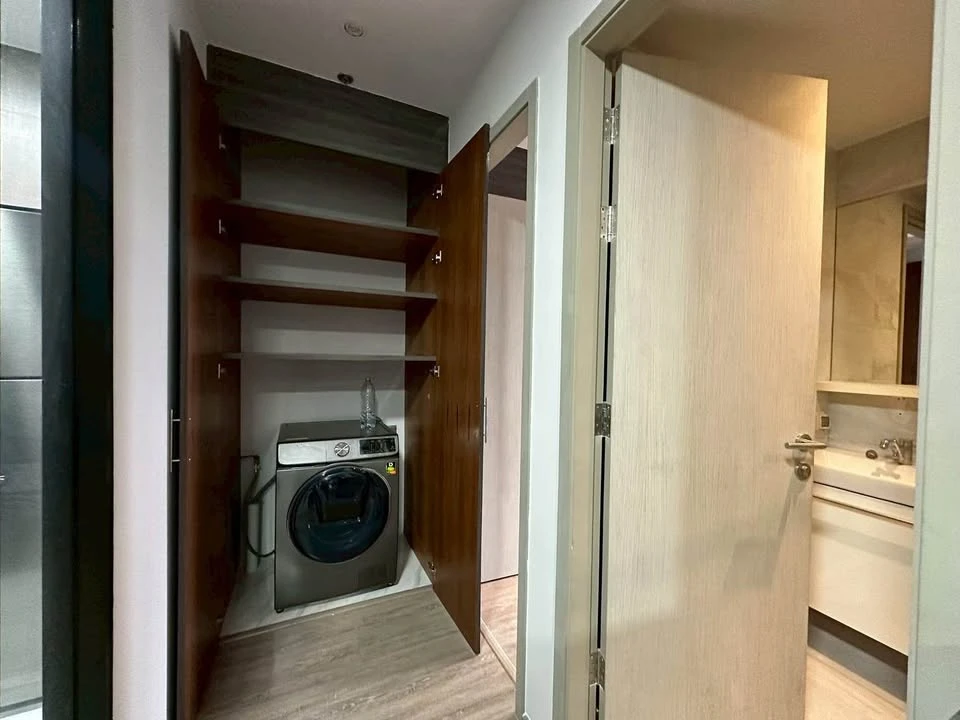 Condo for sale Rhythm Ekkamai, spacious room, lots of usable space, convenient, complete in one place, buy now!