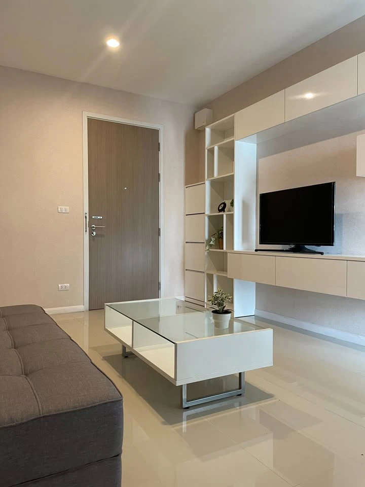 Condo for sale, Sea Hill, 7th floor, mountain view, quiet, private, comes with a very good price, buy now, don't miss it.