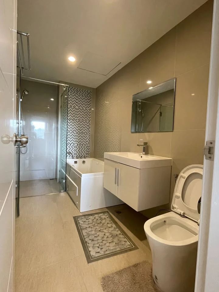 Condo for sale, Sea Hill, 7th floor, mountain view, quiet, private, comes with a very good price, buy now, don't miss it.