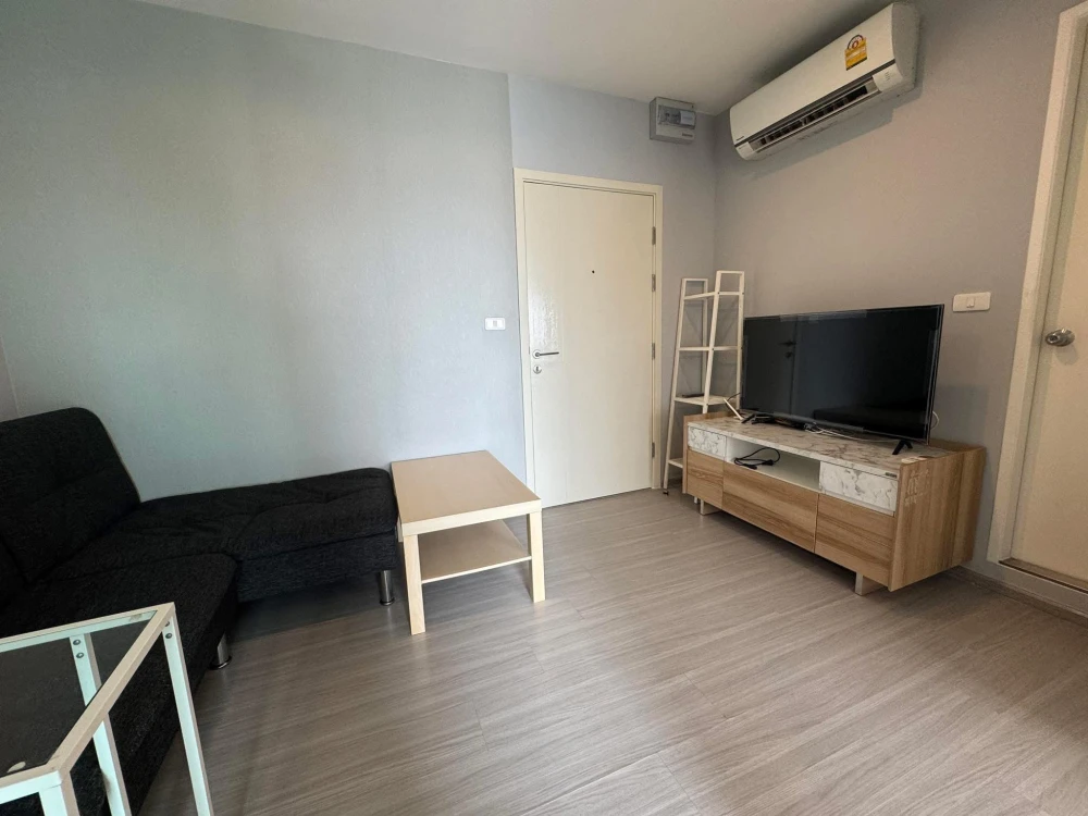 Condo for sale, Starview, 42nd floor, river view, comes with plenty of usable space. Come and own it today.
