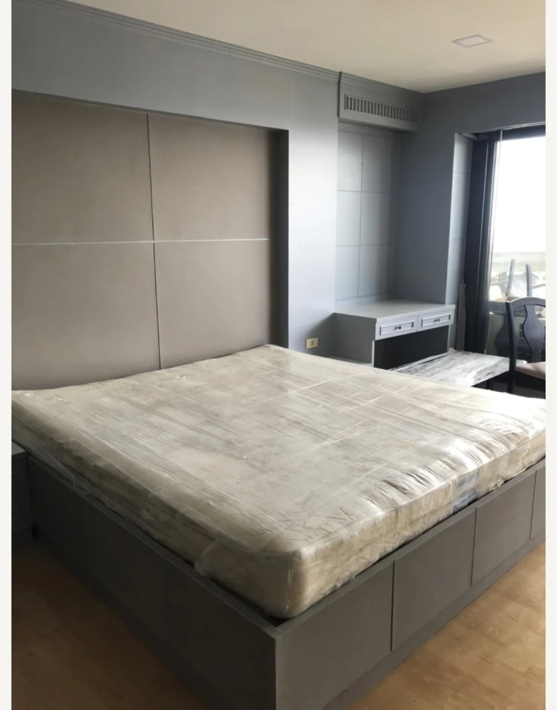State Tower condo for sale, good looking room, color tone, easy to decorate Full set of furniture. You can reserve now. Hurry up.