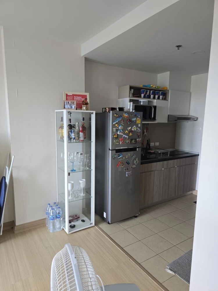 Selling a Supalai Park Talat Phlu condo, studio unit, 30th floor. High floor with great view. Excellent value. Own it today!