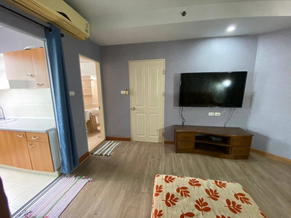 Selling a spacious Supalai Park Srinakarin condo. Excellent value for money. Own it today!