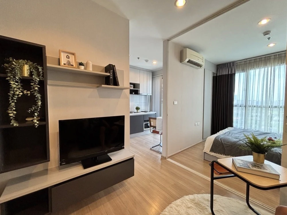 Condo for sale at The Base Chaengwattana. Fully furnished and ready to move in. Full facilities. Good price. Hurry and reserve now!