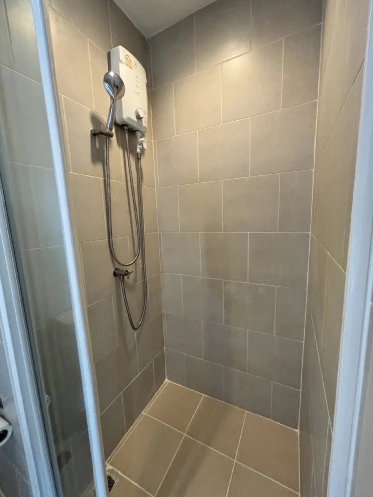 Condo for sale at The Base Chaengwattana. Fully furnished and ready to move in. Full facilities. Good price. Hurry and reserve now!