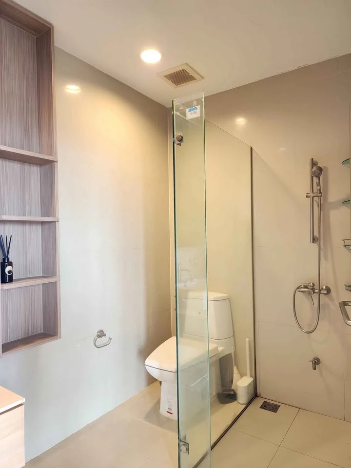 Condo for sale: The Issara Ladprao. Spacious room, plenty of usable space, 34th floor, beautiful view. Come and own it today.