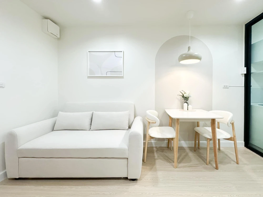 Condo for sale: The Knight, 1 bedroom, beautifully decorated, white tone, comfortable price, you must not miss it.