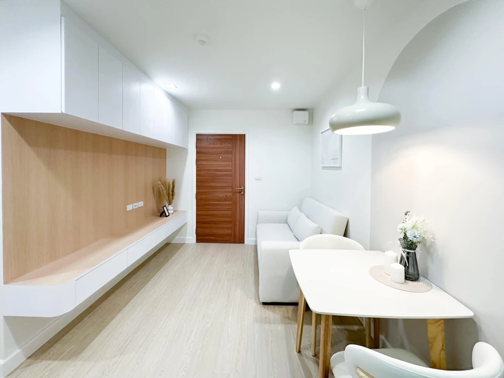 Condo for sale: The Knight, 1 bedroom, beautifully decorated, white tone, comfortable price, you must not miss it.