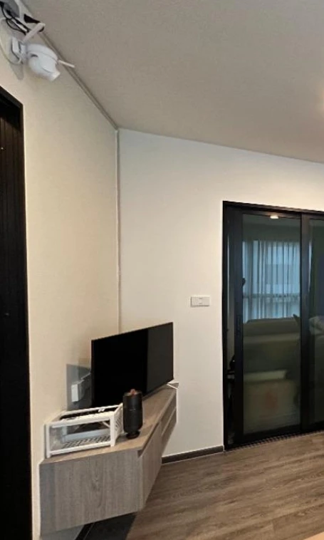 Condo for sale: The Origin Onnut, complete with beautiful built-in furniture and complete electrical appliances. Come reserve now! Don't miss out!