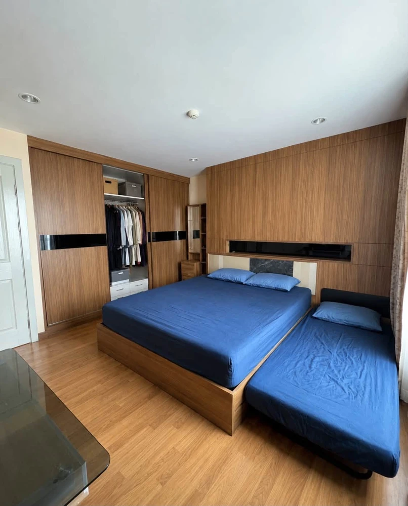 For Sale: Corner unit at The Regent Orchid Talat Phlu. Offers privacy and excellent ventilation. East-facing view—enjoy morning sunlight without the a images