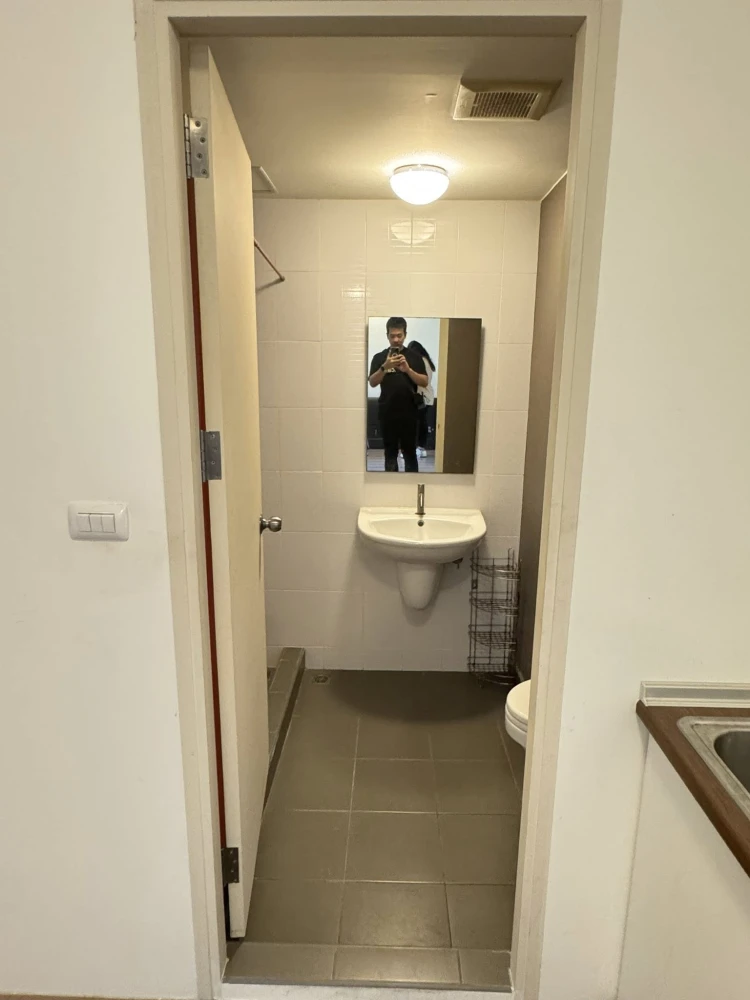 Condo for sale, U Campus Rangsit-Muangake, large room, comfortable living, comes with usable space, good price, buy quickly.