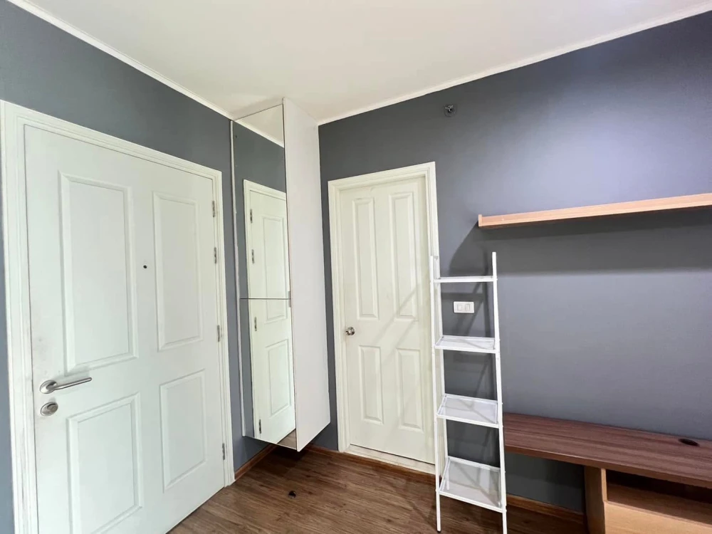 Selling a 1-bedroom condo at U Delight Rattanathibet. The unit has a separate bedroom, a beautiful view, and is ready to move in. Book now!