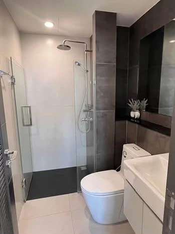 Urbano Rajavithi condo for sale. Fully furnished with built-in furniture throughout. 12th floor, facing northeast. Ready to move in. Buy now!