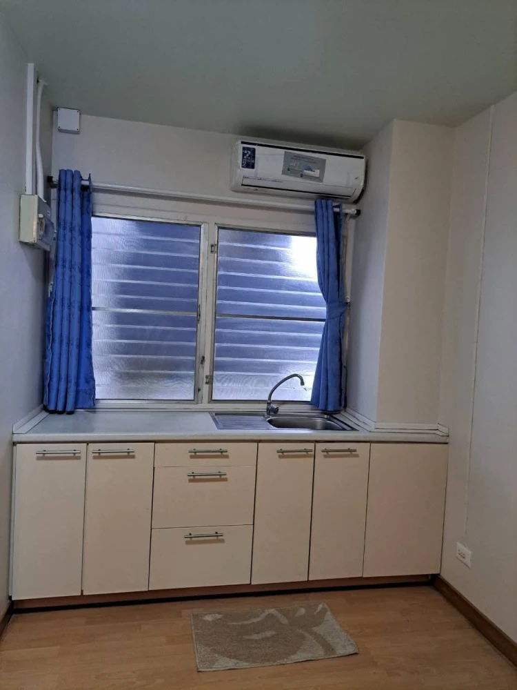 Condo for sale, Garden Court, 3rd floor, comes with usable space, great price, come and own it today, don't delay.