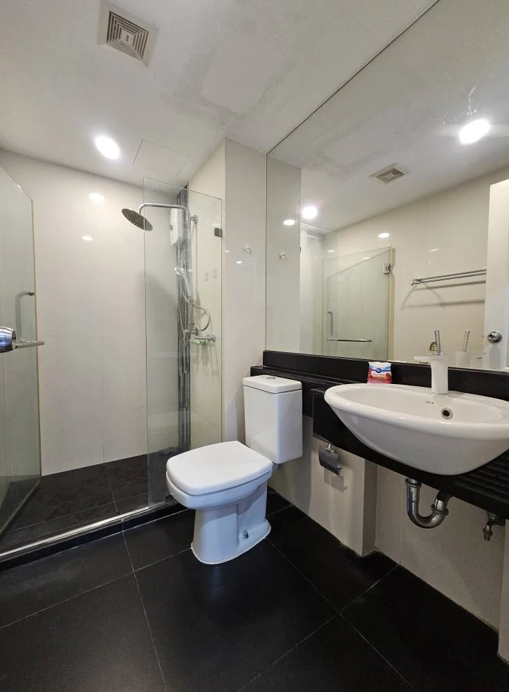 Condo for sale: Chateau In Town Charansanitwong 96/2, corner room, garden view, swimming pool, quiet, private, buy now