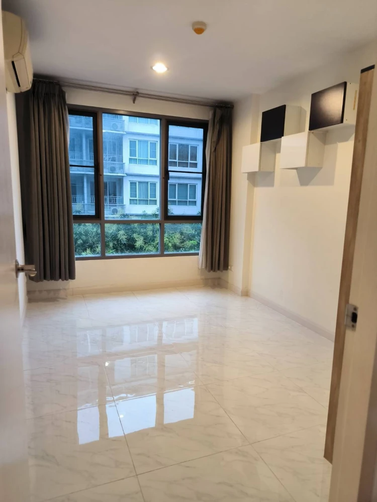 Condo for sale, Silk Sanampao, beautiful decorated room with furniture. This must be reserved!!