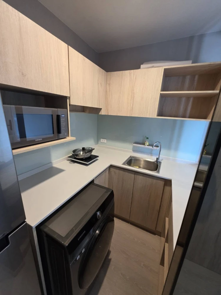 Condo for sale: New Noble Srinakarin – Lasalle, 42nd floor, stunning view, 2 bedrooms, 1 bathroom, fully furnished with built-in furniture and applian