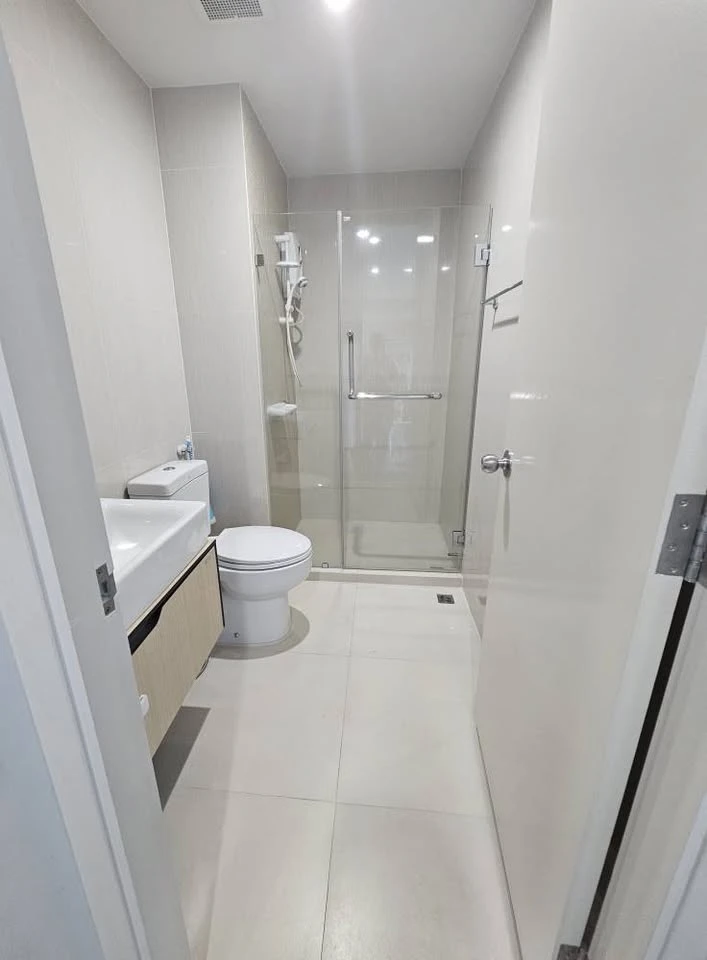 Condo for sale, Parkland Phetkasem-Tha Phra, 15th floor, open city view, no buildings blocking, great price, come and own it now.