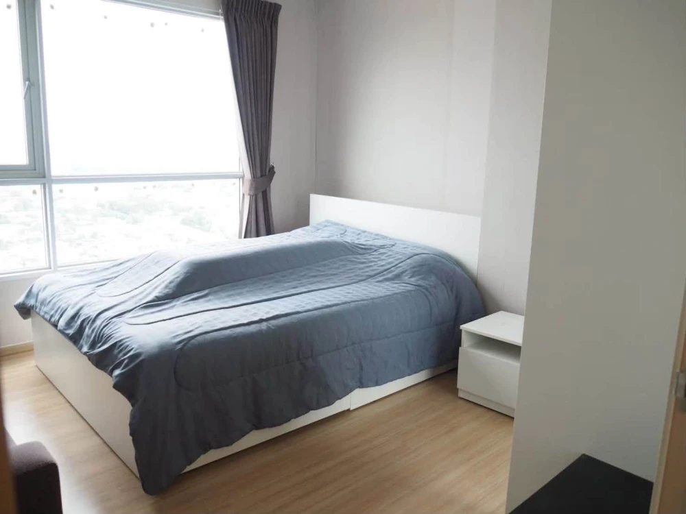 Condo for sale at Fuse Sense Bang Khae. Corner unit offering privacy and full facilities—ready to move in with just your suitcase. images