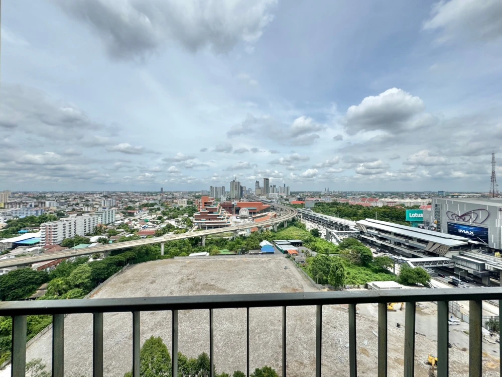 Condo for sale, U Delight Ratchadaphisek, 2 bedrooms, 20th floor, beautiful view, cheapest price in the project, hurry and book.